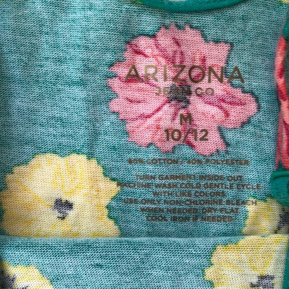 Girls floral top. - Picture 5 of 5